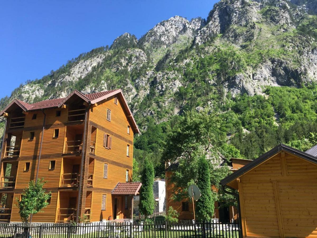 Rezidenca: Quku I Valbones Hotel Exterior foto